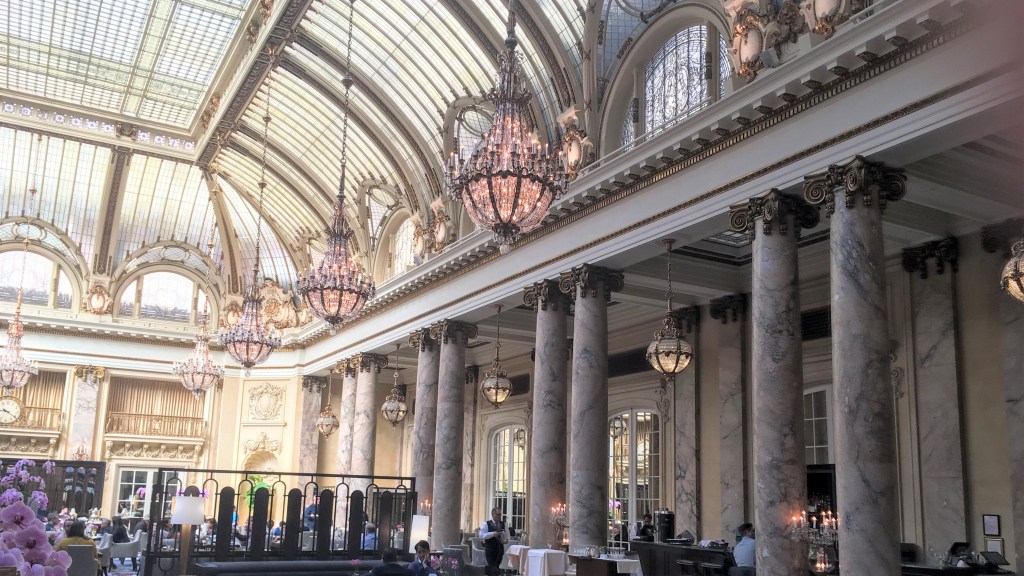 The main dining room of the Palace Hotel, San Francisco